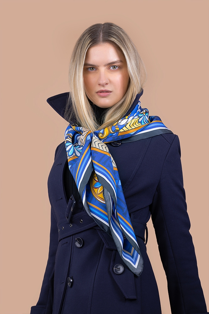 Heritage scarf in blue by Tawalap